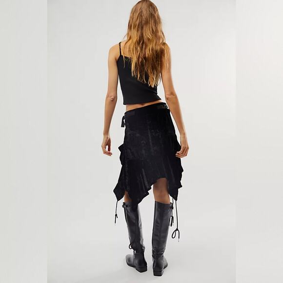 Free People Paxton Parachute Velvet Utility Skirt - Black - Size 6 - Picture 3 of 10